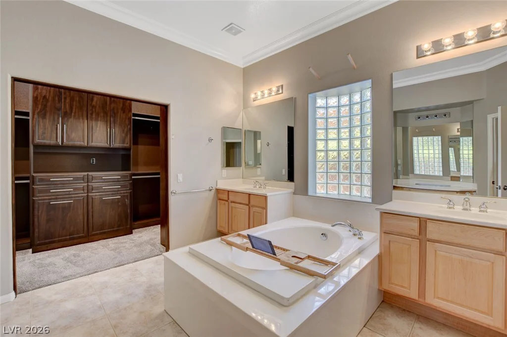 10616 Eagle Nest, Las Vegas, NV 89141