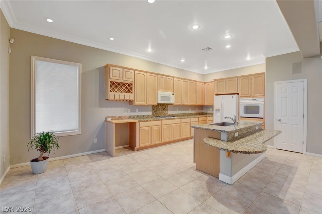 10616 Eagle Nest, Las Vegas, NV 89141