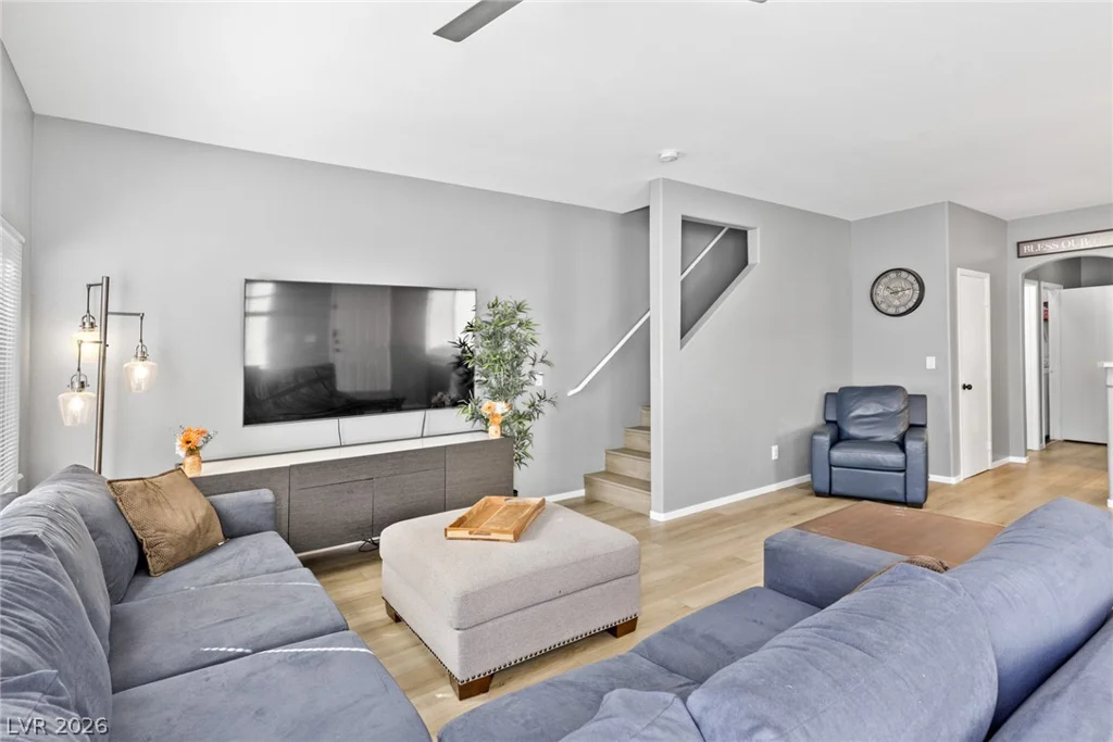 5968 Trickling Descent, Henderson, NV 89011