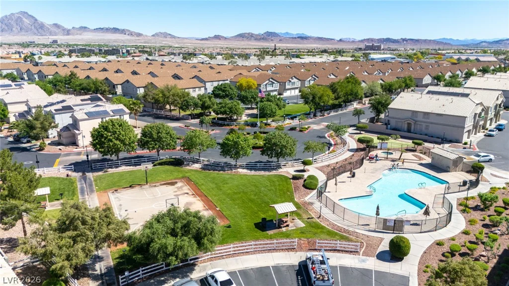 5968 Trickling Descent, Henderson, NV 89011