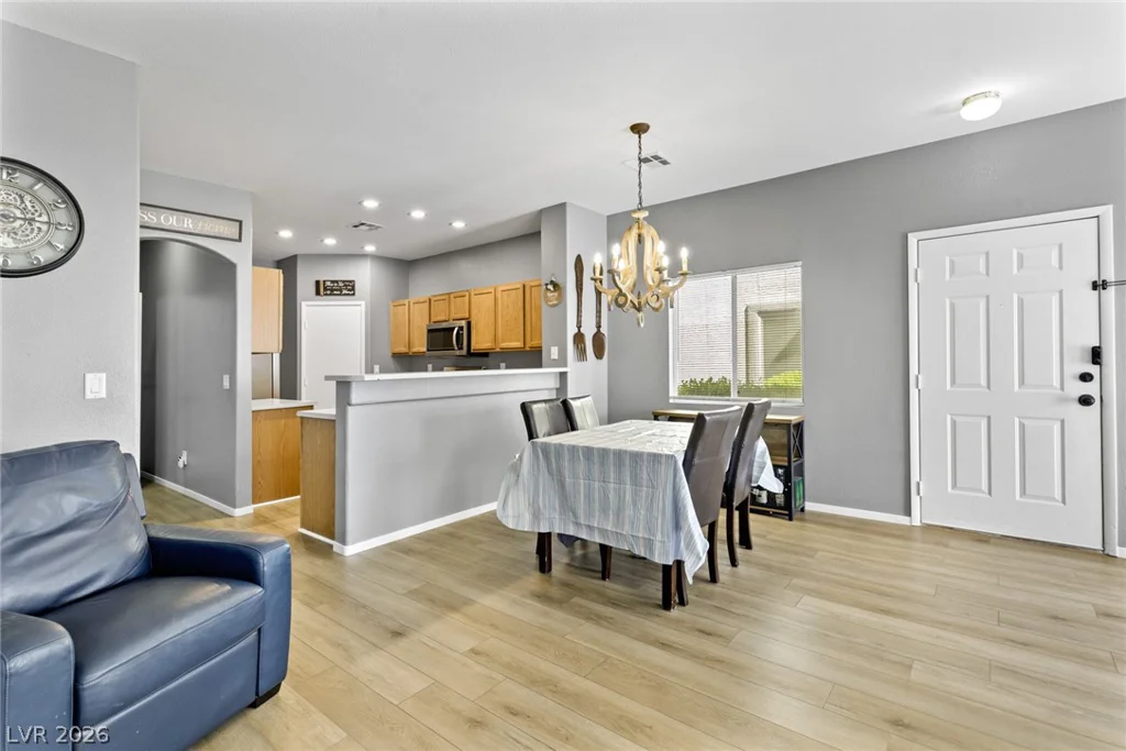 5968 Trickling Descent, Henderson, NV 89011