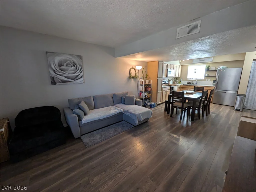 3537 Rio Robles, North Las Vegas, NV 89030