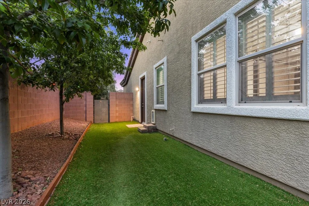8753 Kendall Brook, Las Vegas, NV 89149
