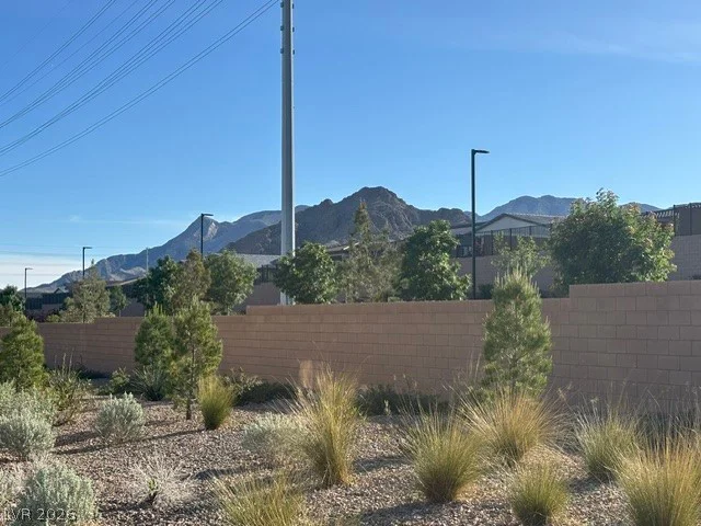 6150 Foxes Dale, Las Vegas, NV 89166