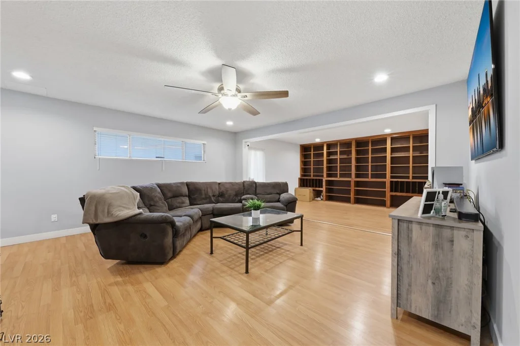 2529 Arenas, Las Vegas, NV 89102