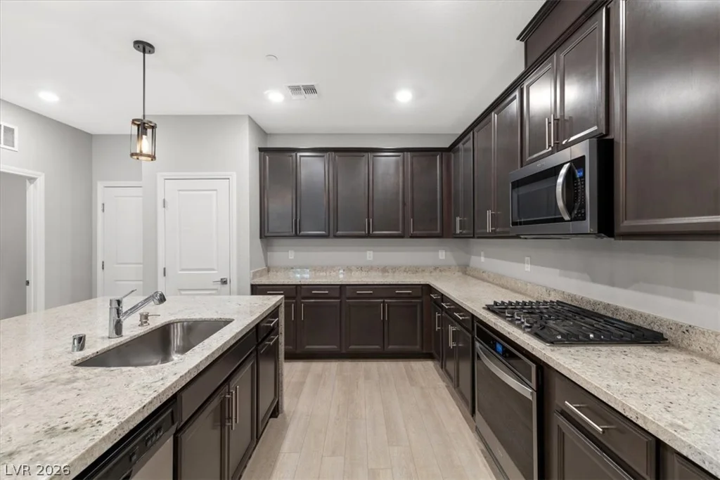 507 Fairview Hills, Las Vegas, NV 89138