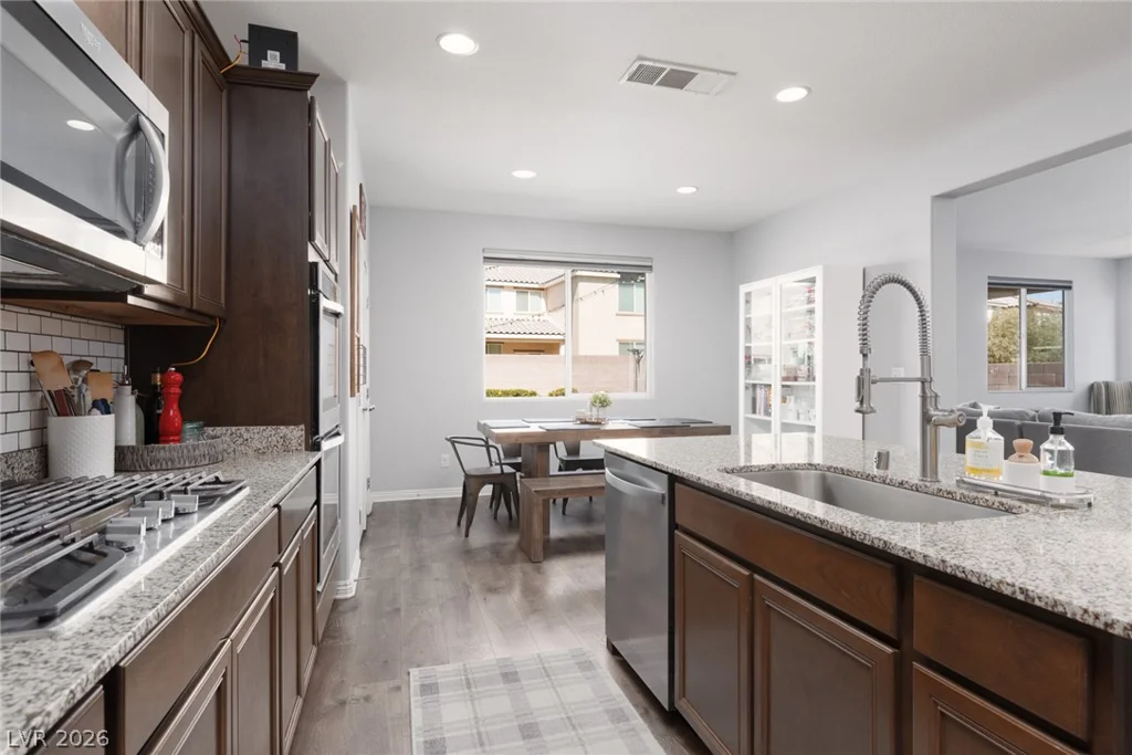 5825 Petrified Tree, North Las Vegas, NV 89081