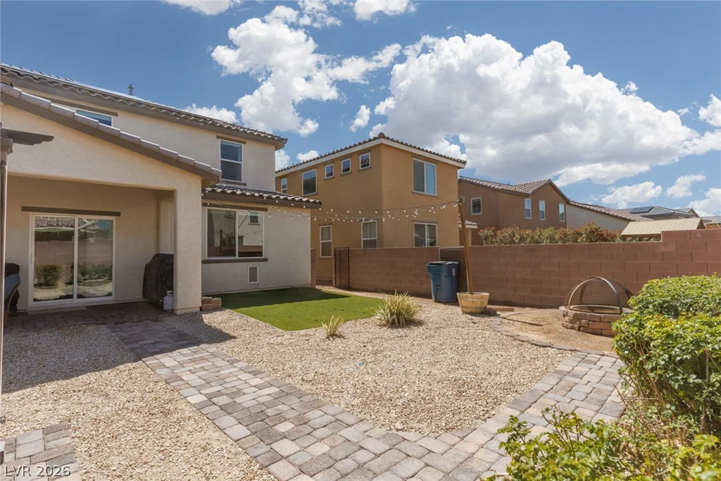 5825 Petrified Tree, North Las Vegas, NV 89081
