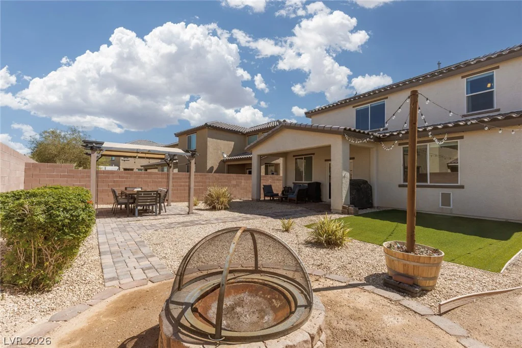 5825 Petrified Tree, North Las Vegas, NV 89081