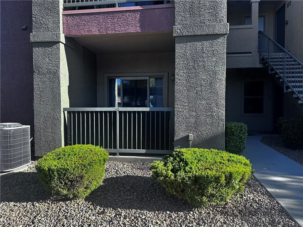 8000 Badura, Las Vegas, NV 89113