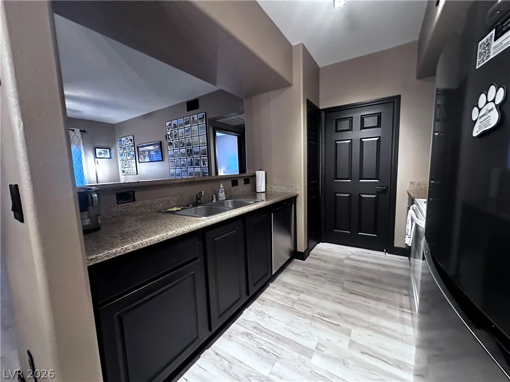 8000 Badura, Las Vegas, NV 89113