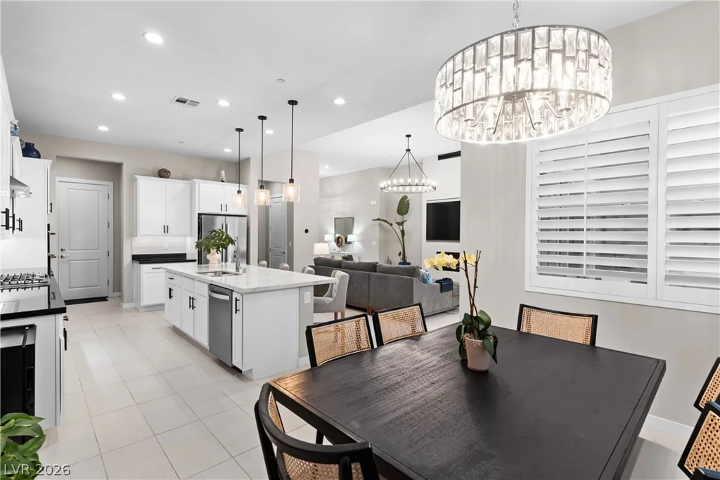 407 Gandara, Las Vegas, NV 89138