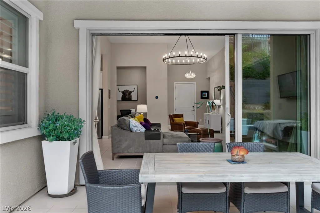 407 Gandara, Las Vegas, NV 89138