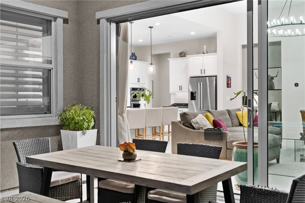 407 Gandara, Las Vegas, NV 89138