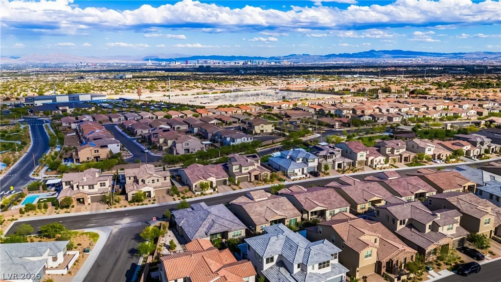 407 Gandara, Las Vegas, NV 89138