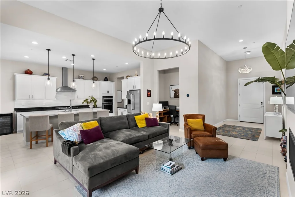 407 Gandara, Las Vegas, NV 89138