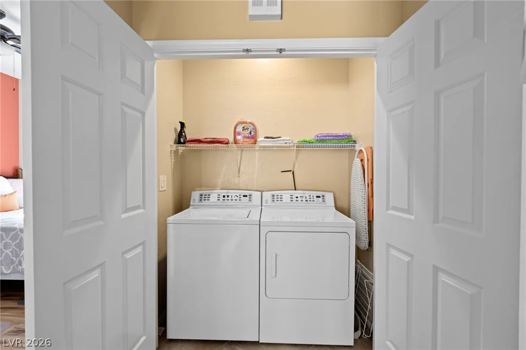 2556 Cosmic Dust, Henderson, NV 89044