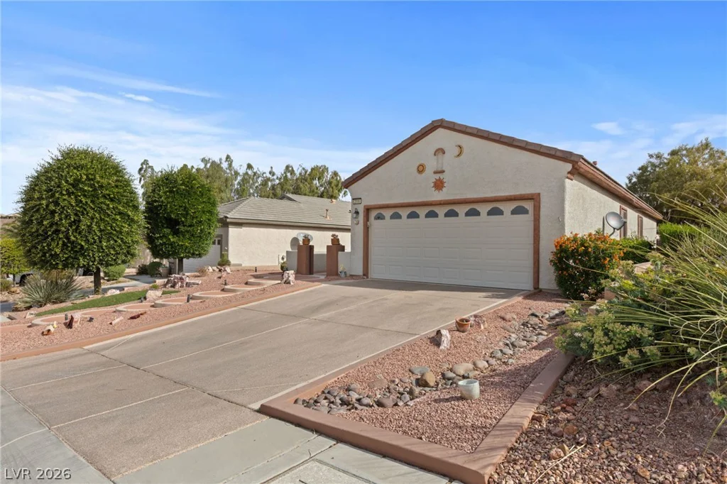2556 Cosmic Dust, Henderson, NV 89044
