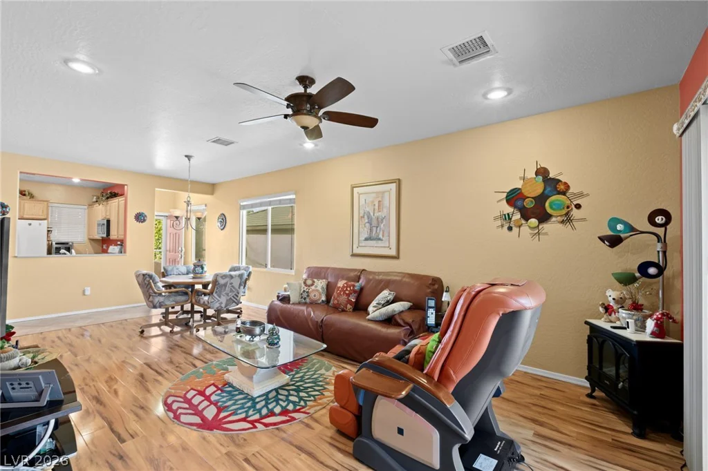 2556 Cosmic Dust, Henderson, NV 89044