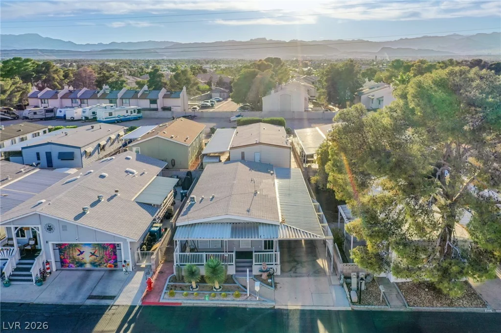 4557 Royal Ridge, Las Vegas, NV 89103