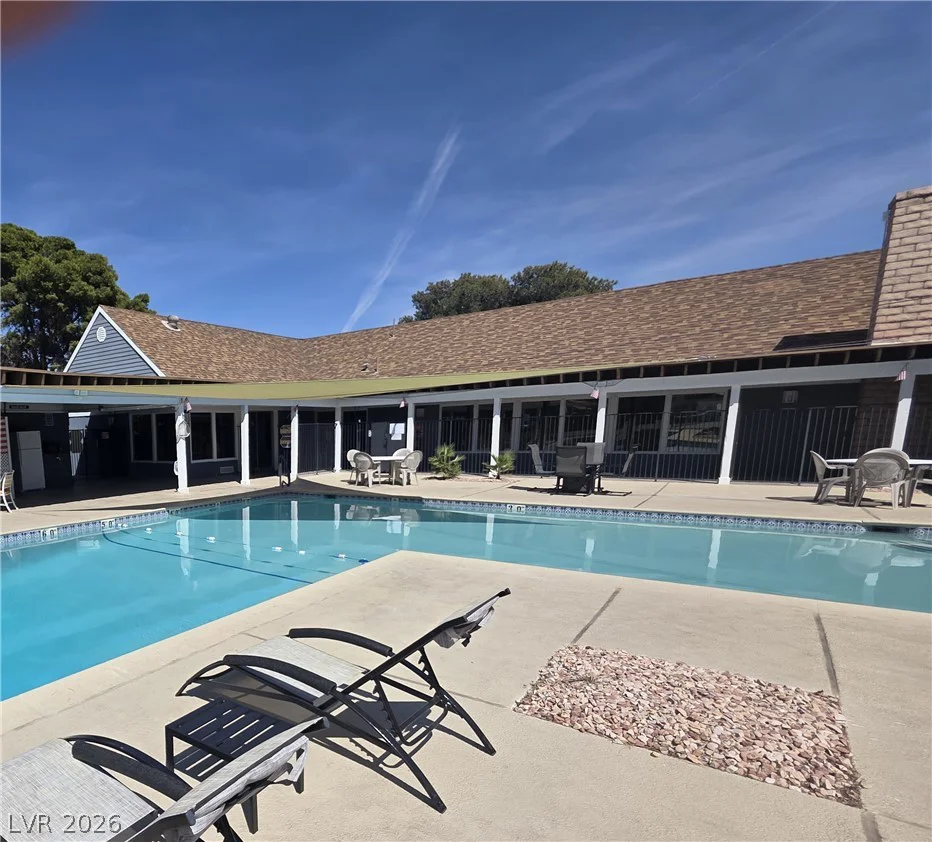 4557 Royal Ridge, Las Vegas, NV 89103