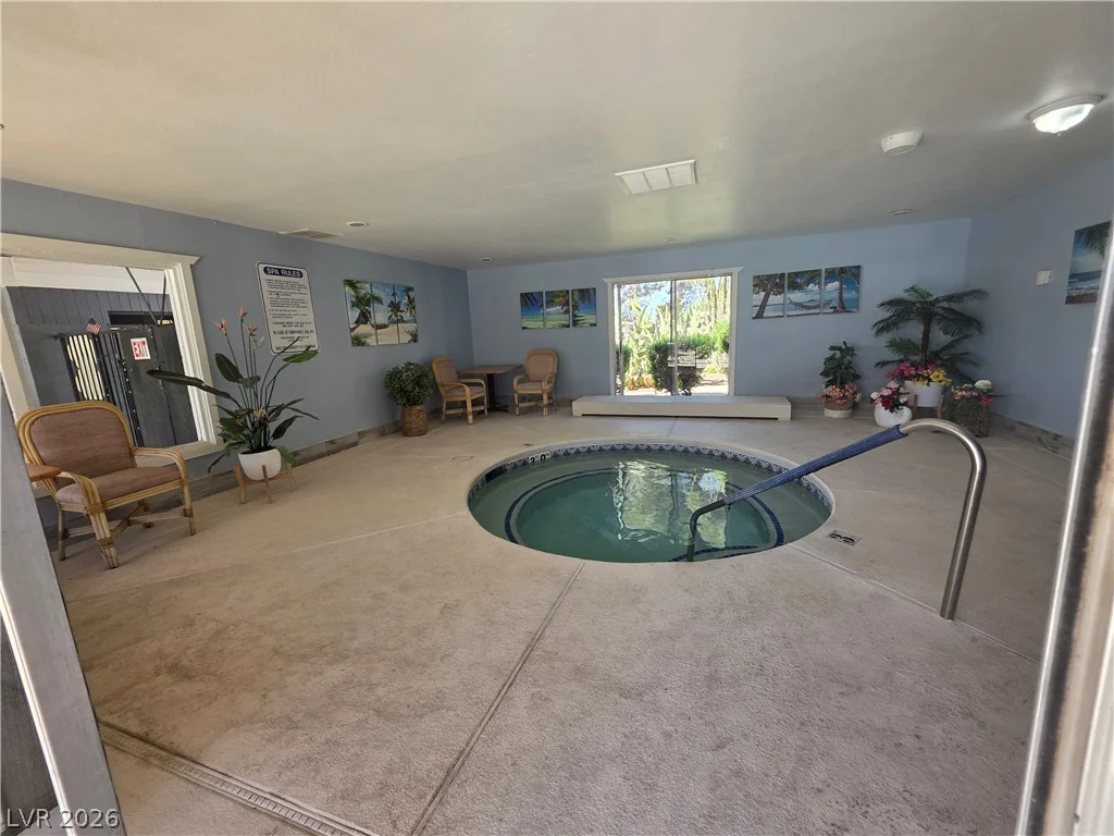 4557 Royal Ridge, Las Vegas, NV 89103