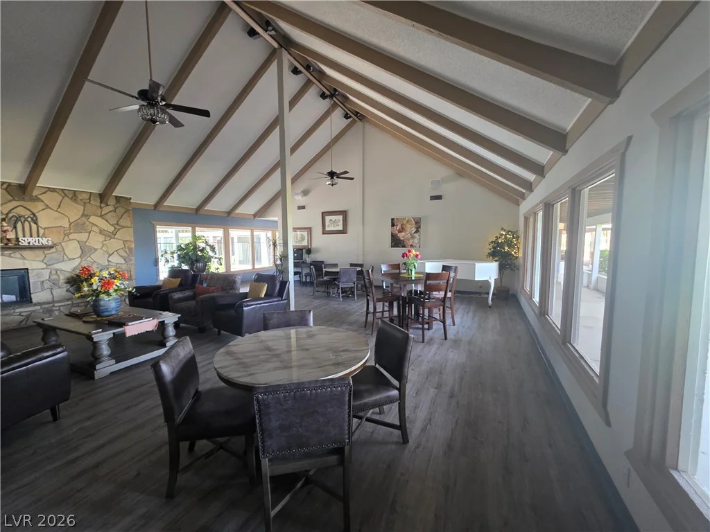 4557 Royal Ridge, Las Vegas, NV 89103