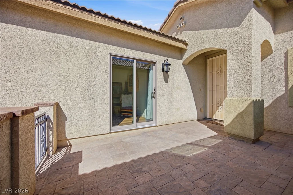 4212 Helens Pouroff, North Las Vegas, NV 89085