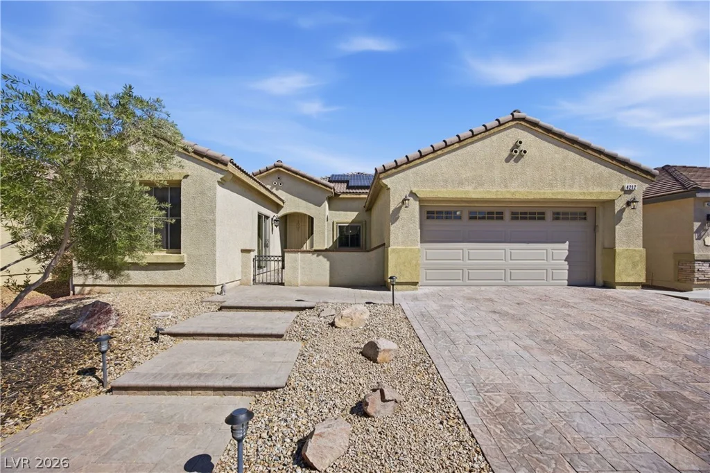 4212 Helens Pouroff, North Las Vegas, NV 89085