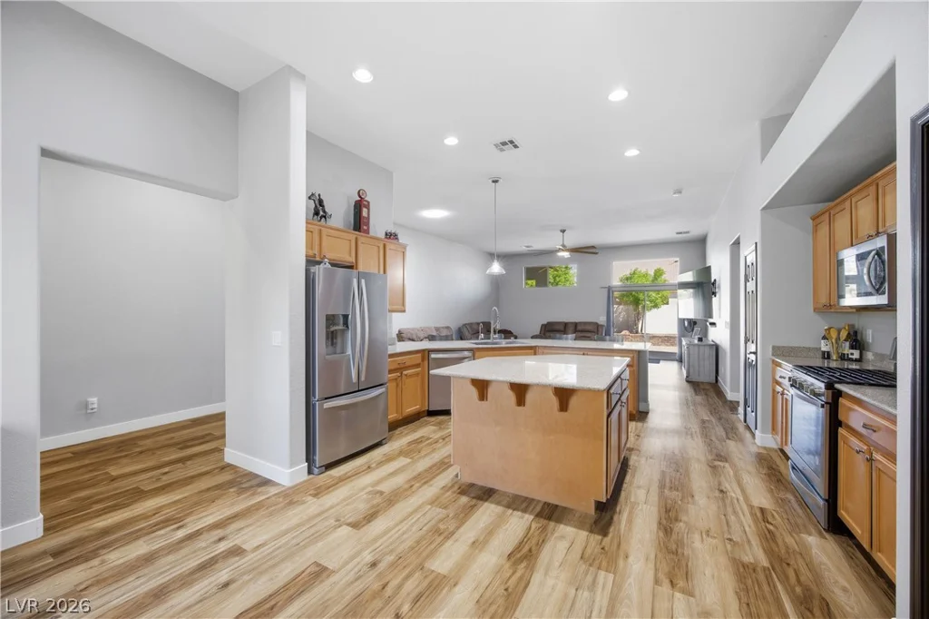4212 Helens Pouroff, North Las Vegas, NV 89085