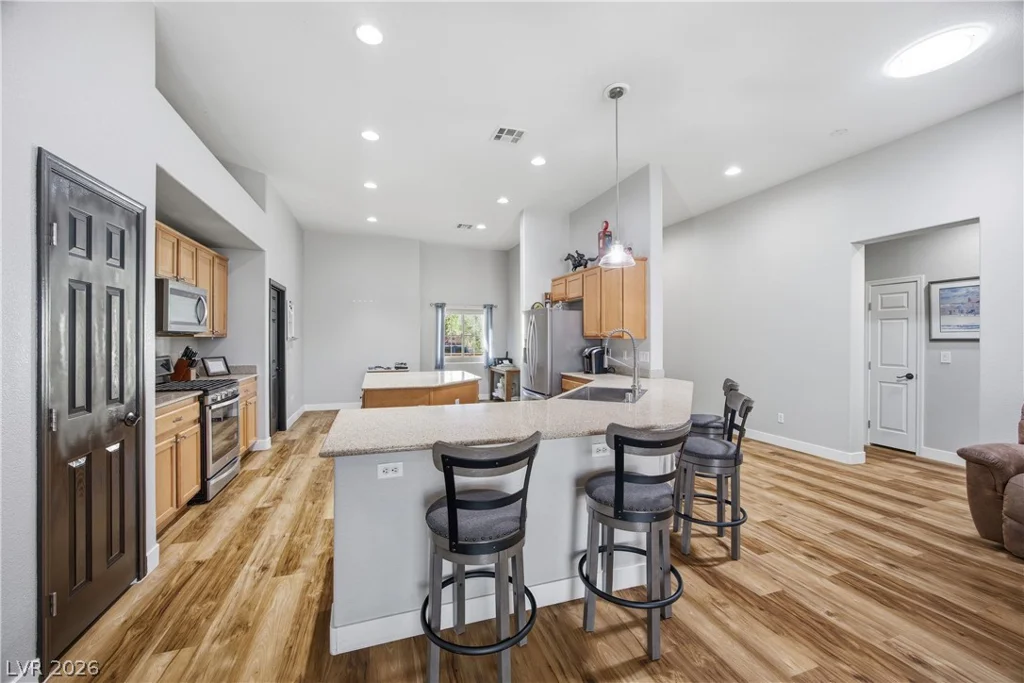 4212 Helens Pouroff, North Las Vegas, NV 89085