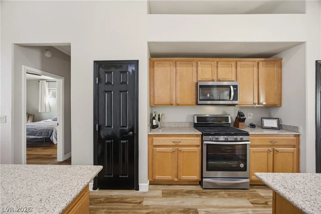 4212 Helens Pouroff, North Las Vegas, NV 89085