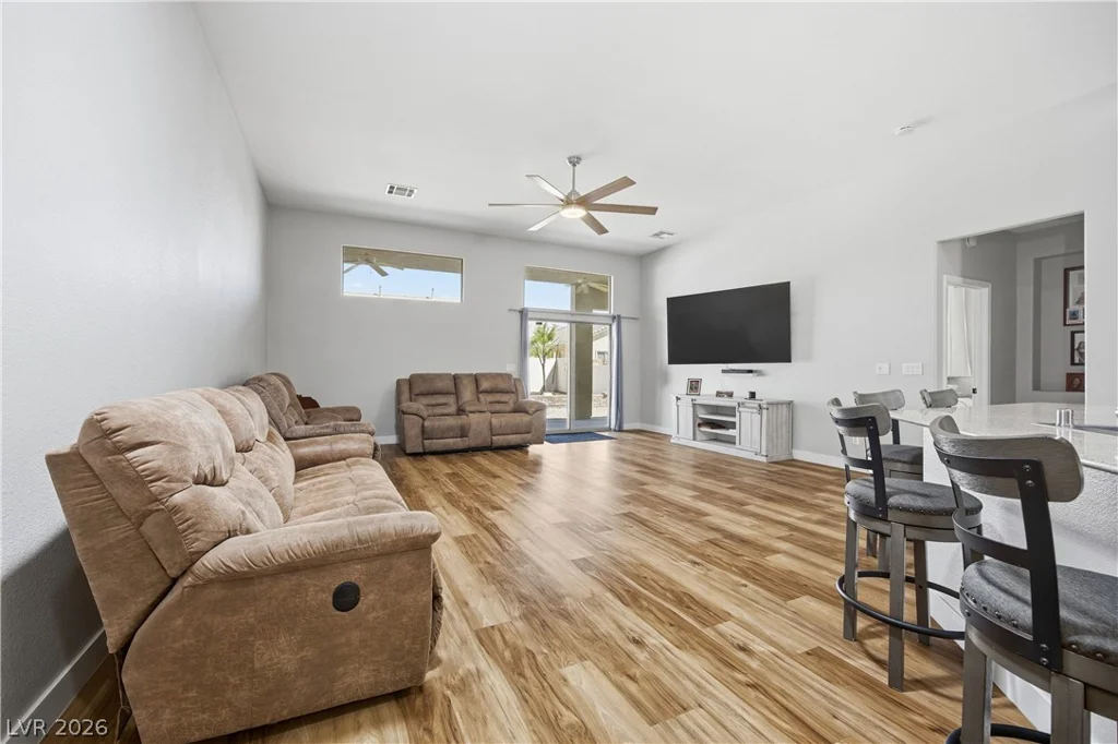 4212 Helens Pouroff, North Las Vegas, NV 89085