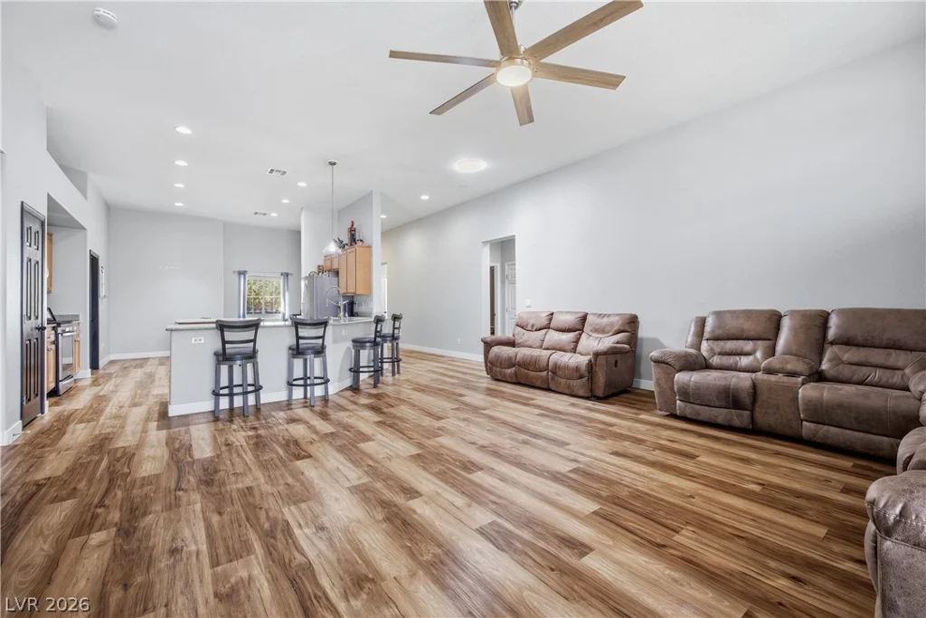 4212 Helens Pouroff, North Las Vegas, NV 89085