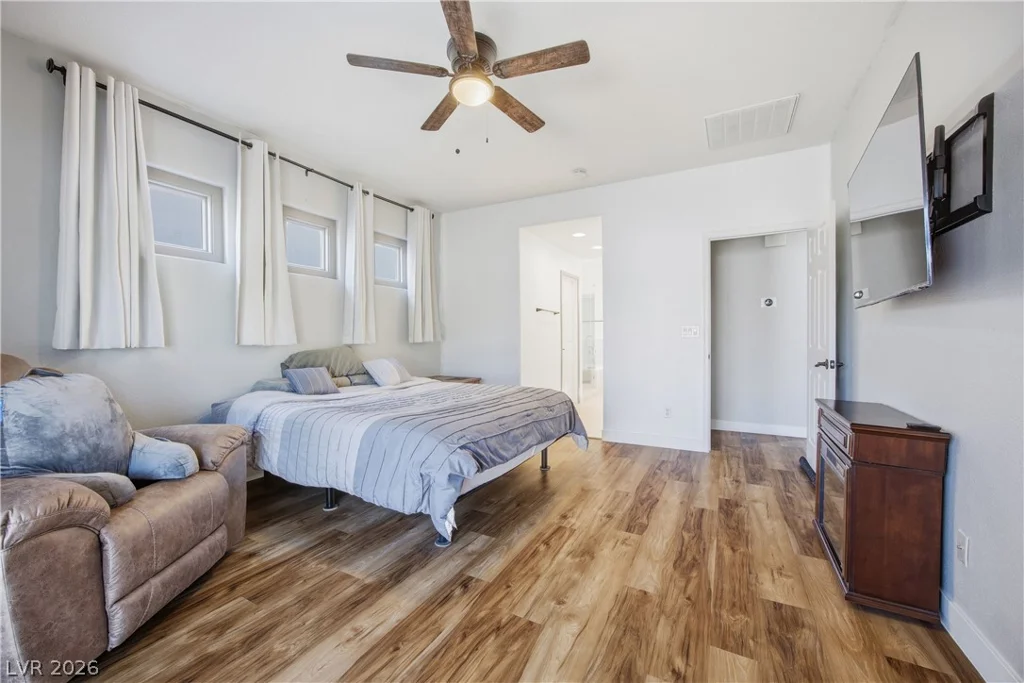 4212 Helens Pouroff, North Las Vegas, NV 89085