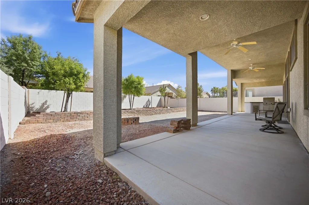 4212 Helens Pouroff, North Las Vegas, NV 89085