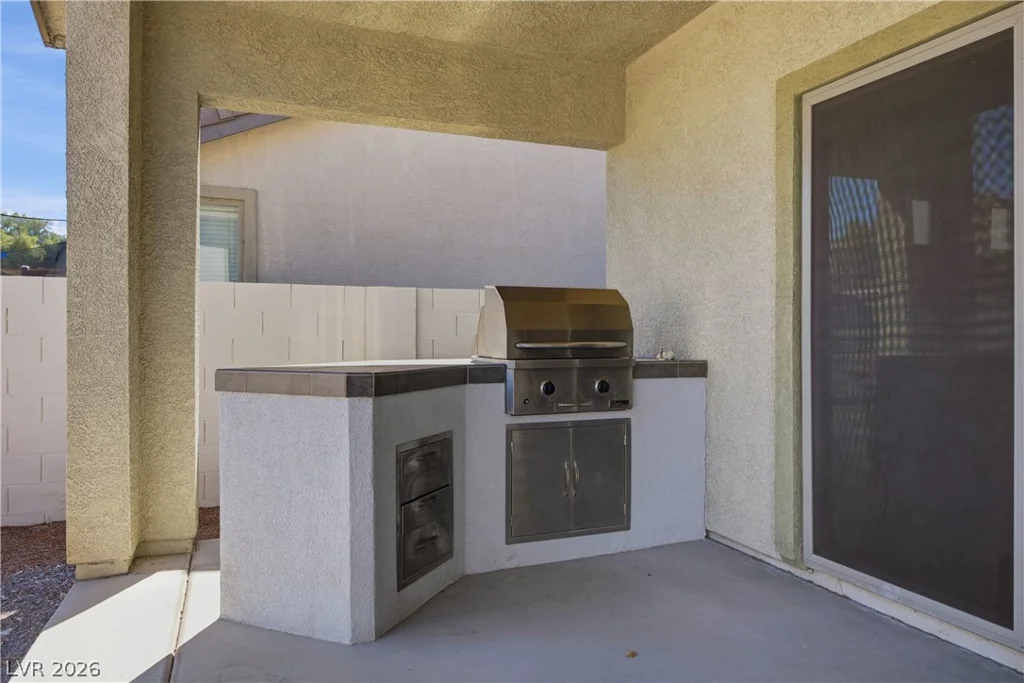 4212 Helens Pouroff, North Las Vegas, NV 89085