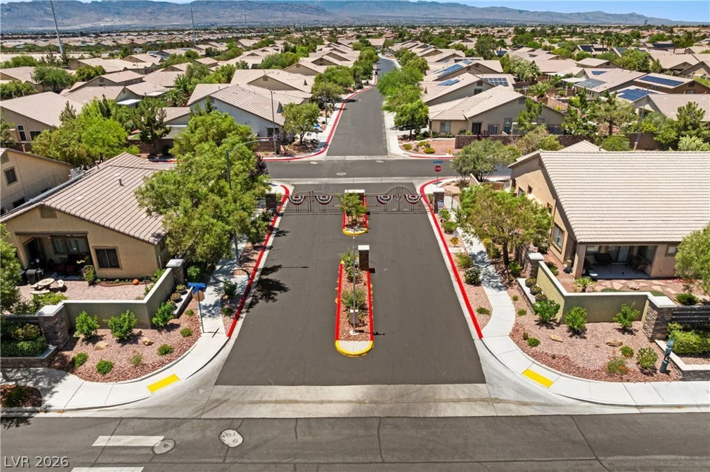 4212 Helens Pouroff, North Las Vegas, NV 89085