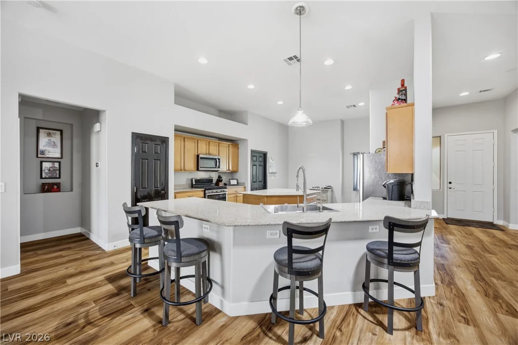 4212 Helens Pouroff, North Las Vegas, NV 89085