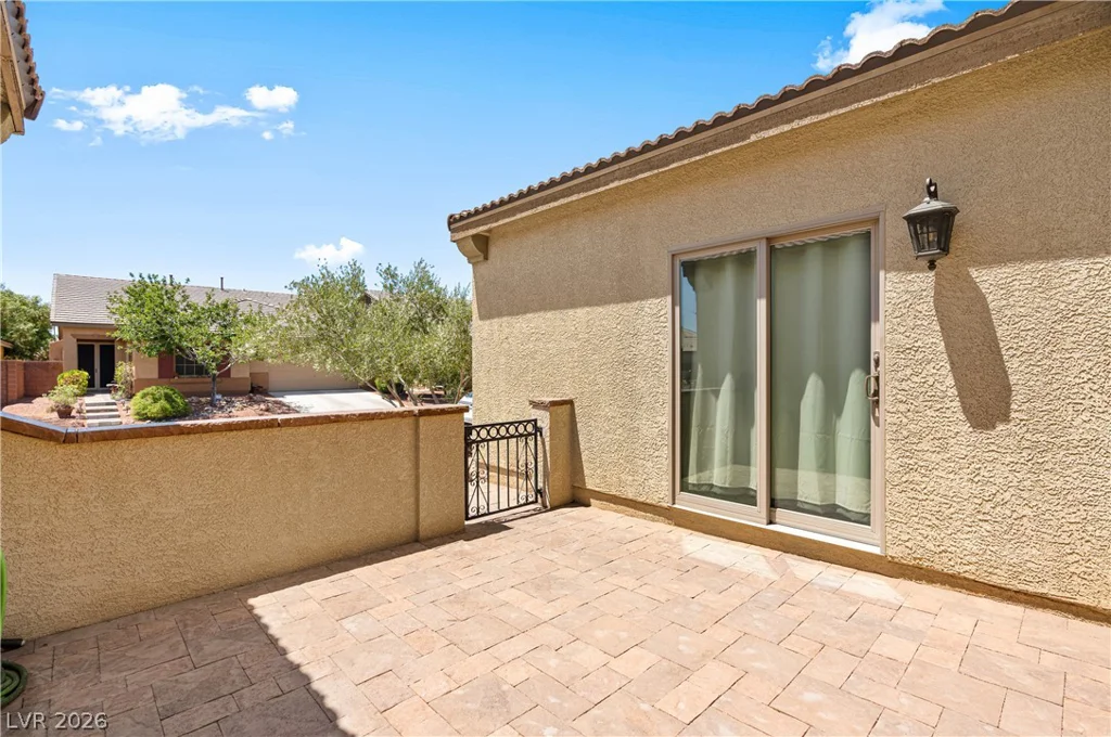4212 Helens Pouroff, North Las Vegas, NV 89085