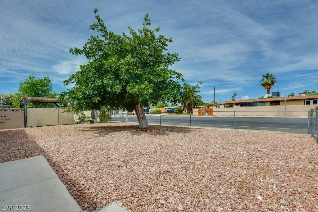 706 Upland, Las Vegas, NV 89107