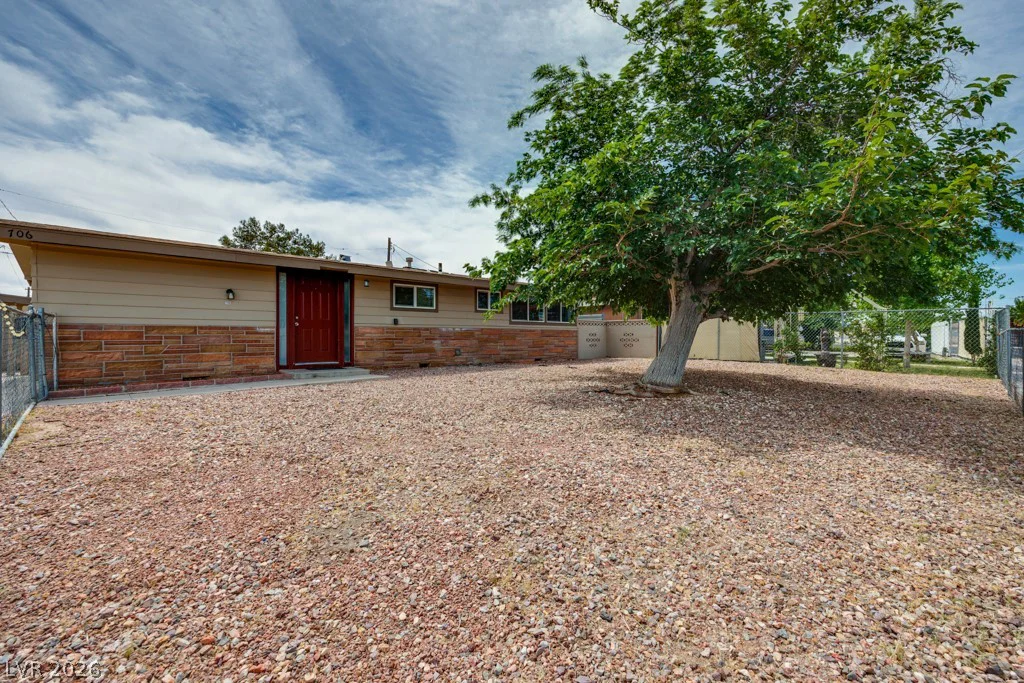 706 Upland, Las Vegas, NV 89107