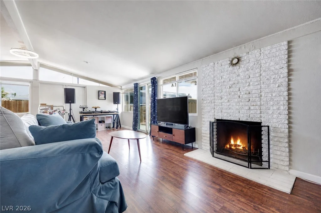 706 Upland, Las Vegas, NV 89107