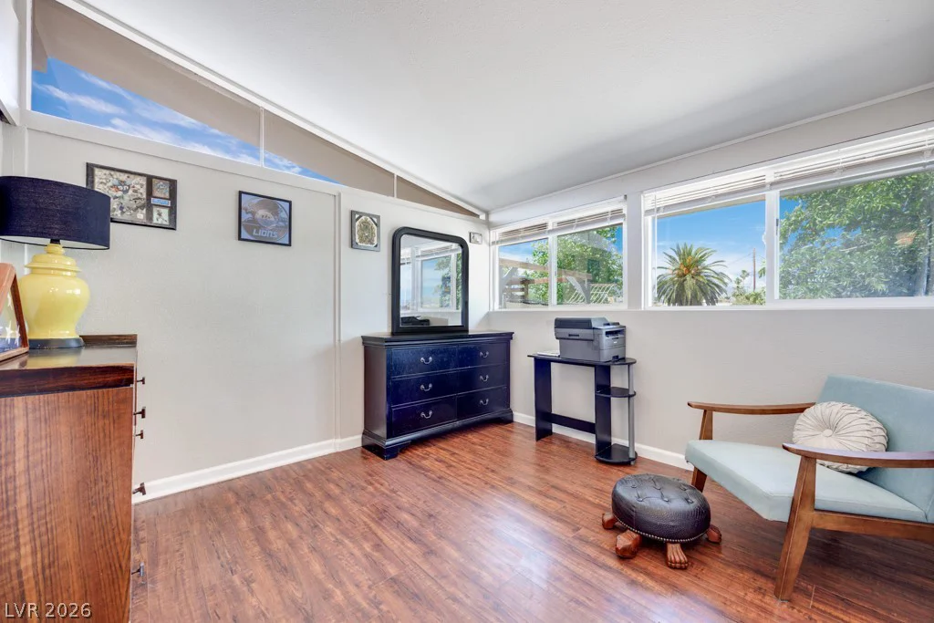 706 Upland, Las Vegas, NV 89107