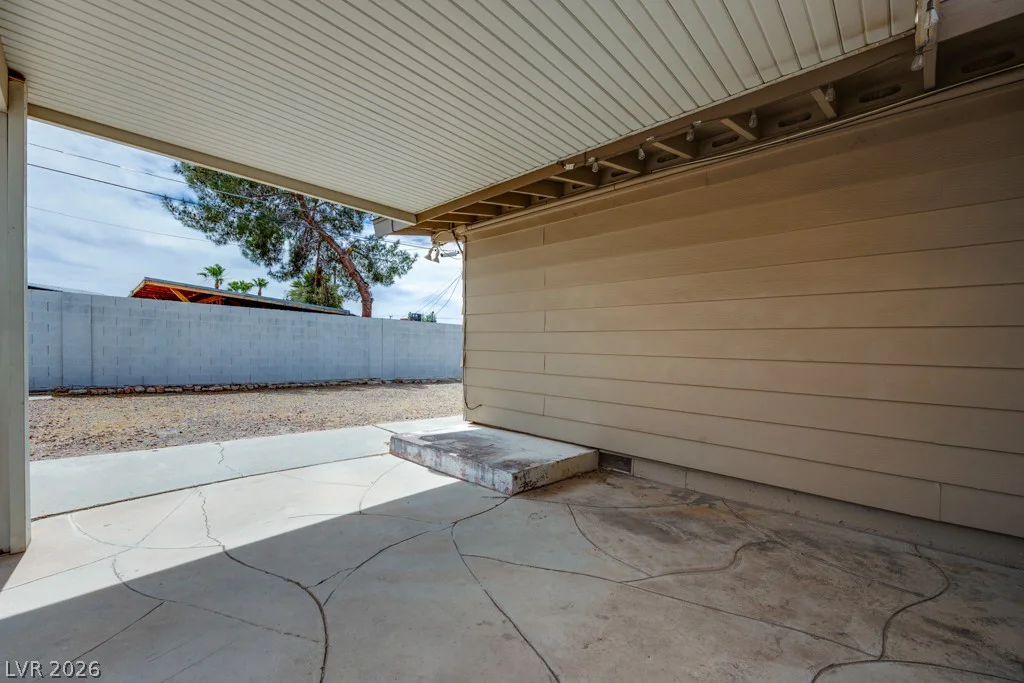 706 Upland, Las Vegas, NV 89107