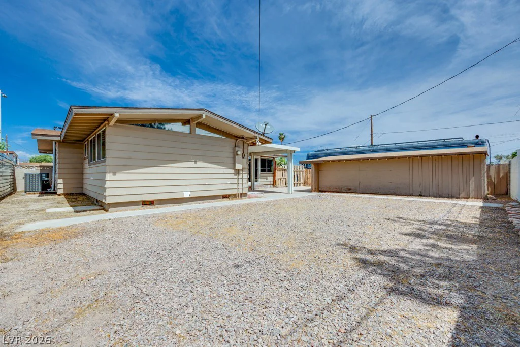 706 Upland, Las Vegas, NV 89107