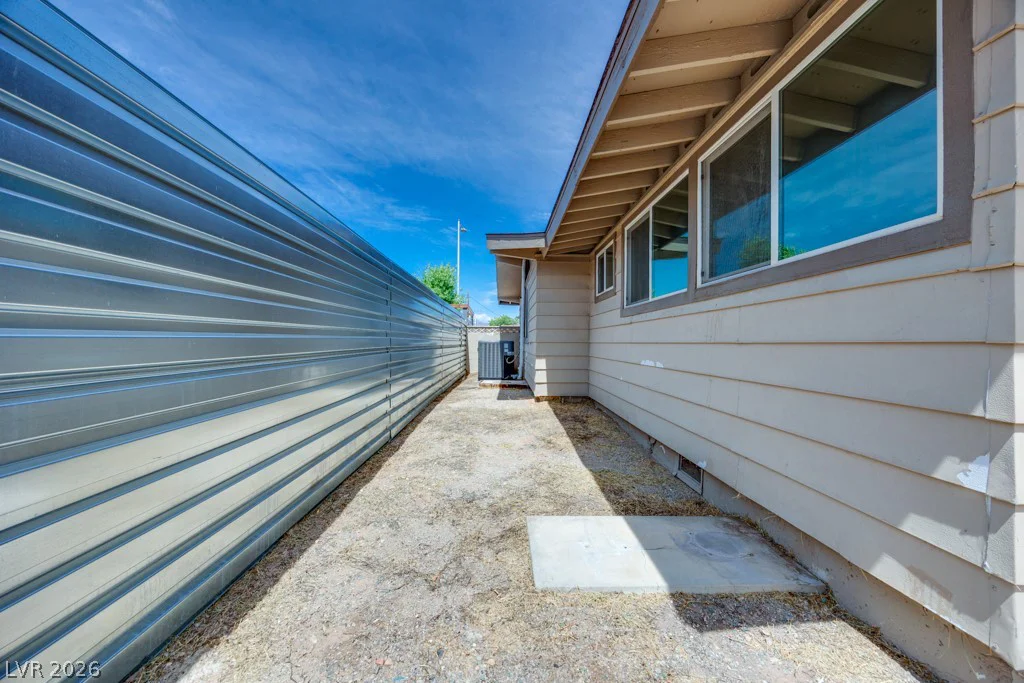 706 Upland, Las Vegas, NV 89107