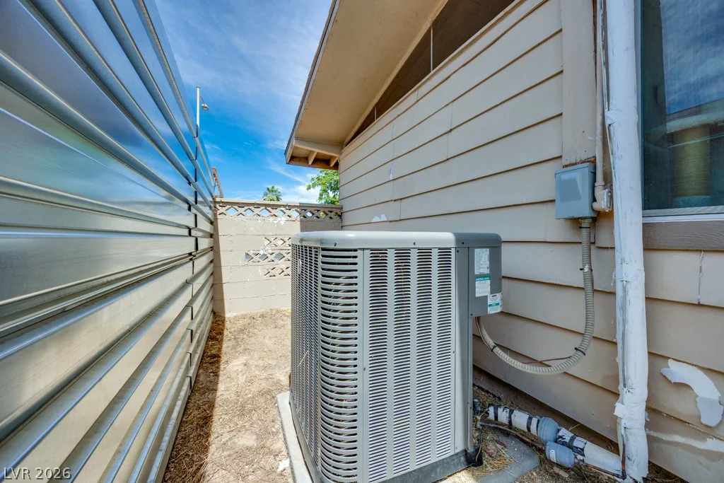 706 Upland, Las Vegas, NV 89107