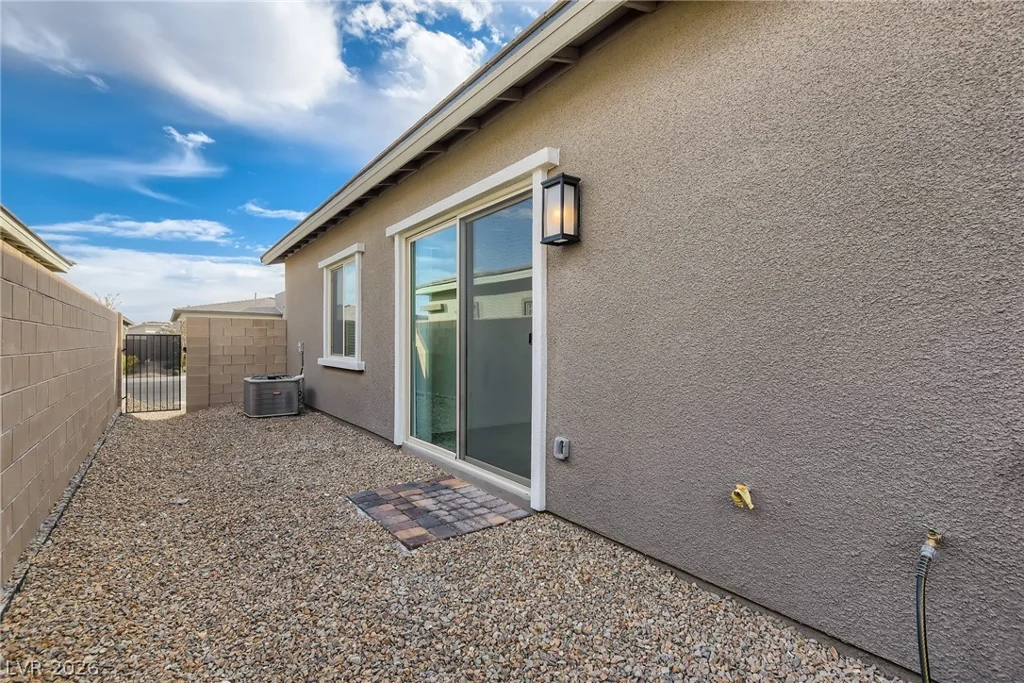 933 Mayfield Manor, Las Vegas, NV 89138