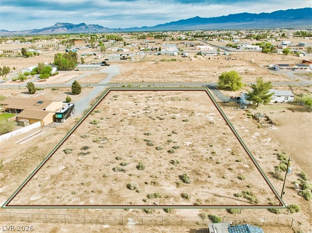 201 Falcon, Pahrump, NV 89048